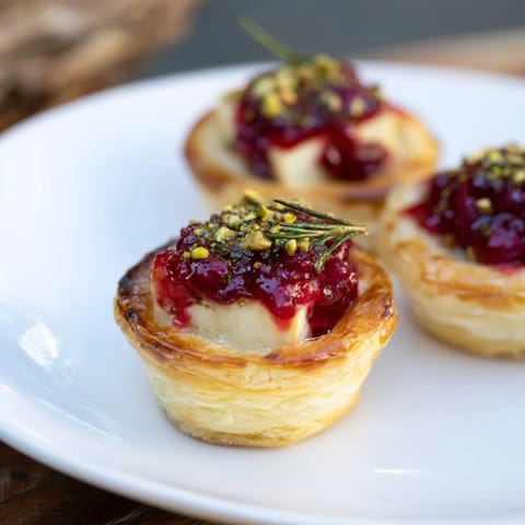 Mini Cranberry Brie Wreath