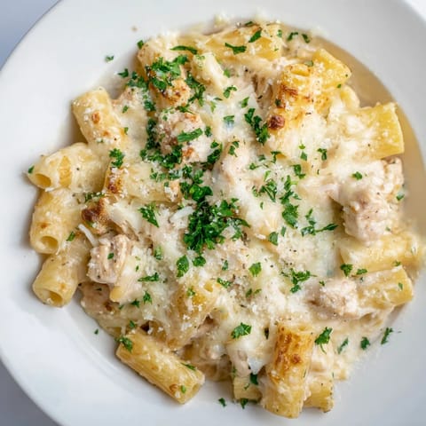 Chicken Alfredo Cheesy Bake